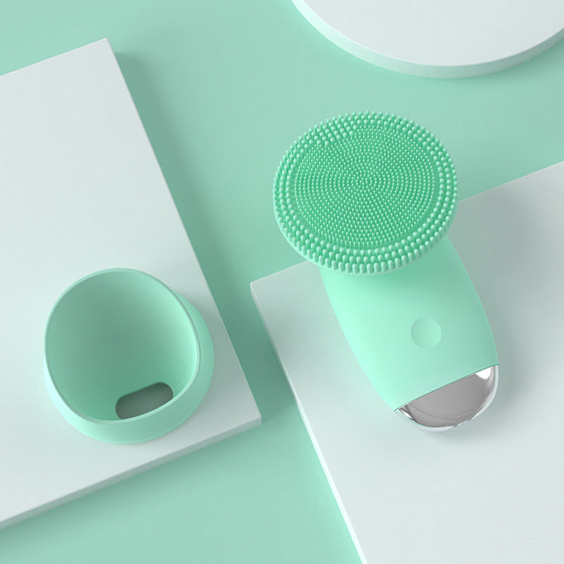 Silicone Face Brush – Gentle Care for Glowing Confidence
